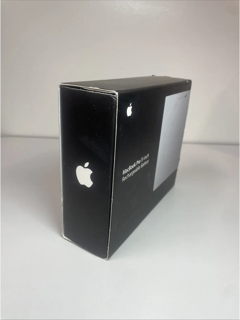 Apple MacBook Pro 15-inch OEM Rechargeable Battery MA348LL/A A1175